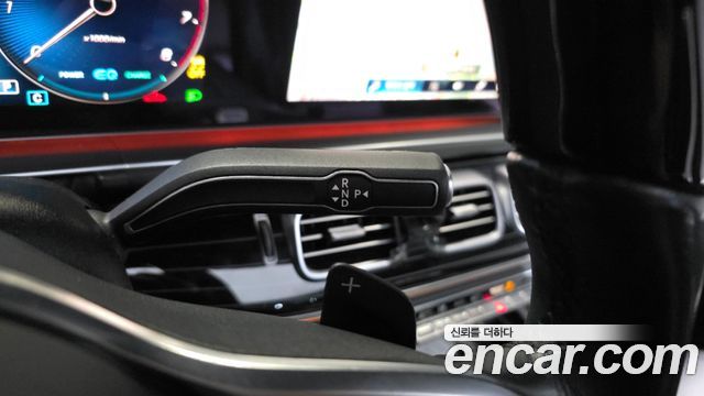 Mercedes-Benz GLS-Class (X167) Maybach GLS600 4MATIC 2023 — фото 9