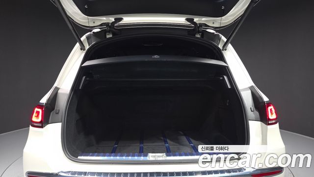 Mercedes-Benz GLS-Class (X167) Maybach GLS600 4MATIC 2023 — фото 24