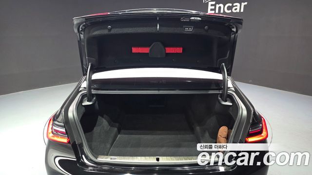 BMW 7 Series (G11) M760Li xDrive V12 Excellence 2020 — фото 17