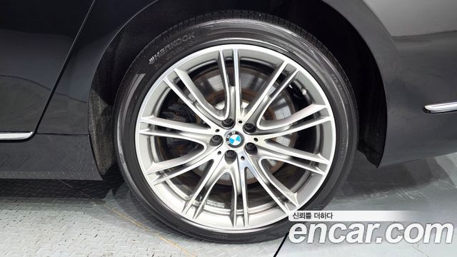 BMW 7 Series (G11) M760Li xDrive V12 Excellence 2020 — фото 21
