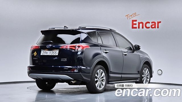 Toyota RAV4 2.5 4WD Hybrid 4th 2018 — фото 2