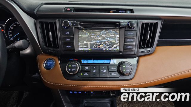 Toyota RAV4 2.5 4WD Hybrid 4th 2018 — фото 12