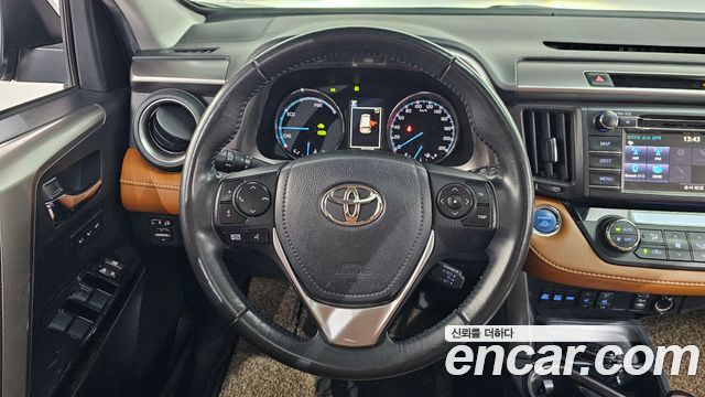 Toyota RAV4 2.5 4WD Hybrid 4th 2018 — фото 13