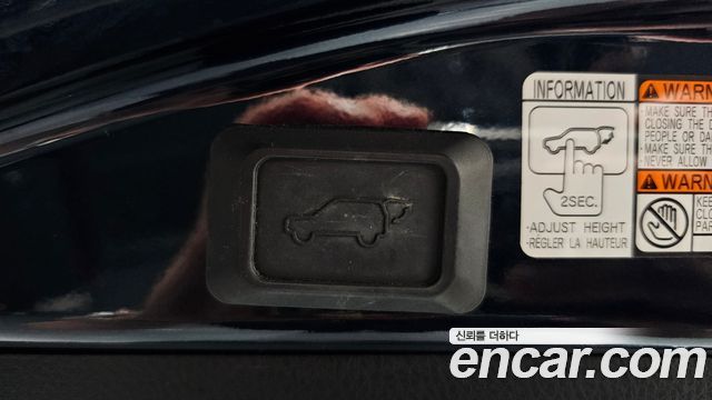 Toyota RAV4 2.5 4WD Hybrid 4th 2018 — фото 16