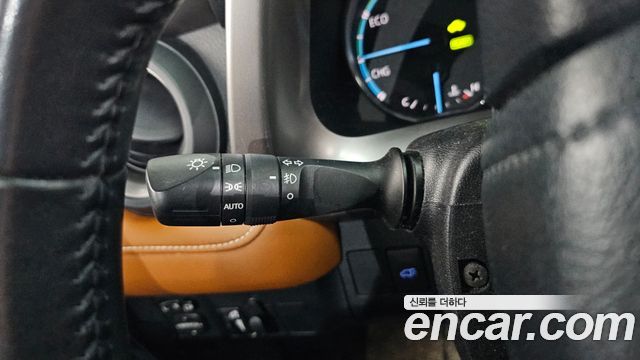 Toyota RAV4 2.5 4WD Hybrid 4th 2018 — фото 27