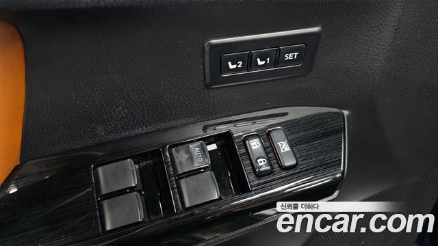 Toyota RAV4 2.5 4WD Hybrid 4th 2018 — фото 29