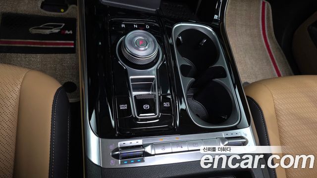 Kia Carnival (IV) Gasoline 7-Seater Signature 2023 — фото 9