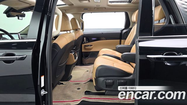 Kia Carnival (IV) Gasoline 7-Seater Signature 2023 — фото 12