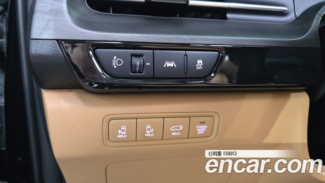 Kia Carnival (IV) Gasoline 7-Seater Signature 2023 — фото 17