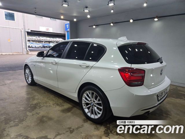 BMW 1 Series (F20) 118d Sport 5Door 2015 — фото 3