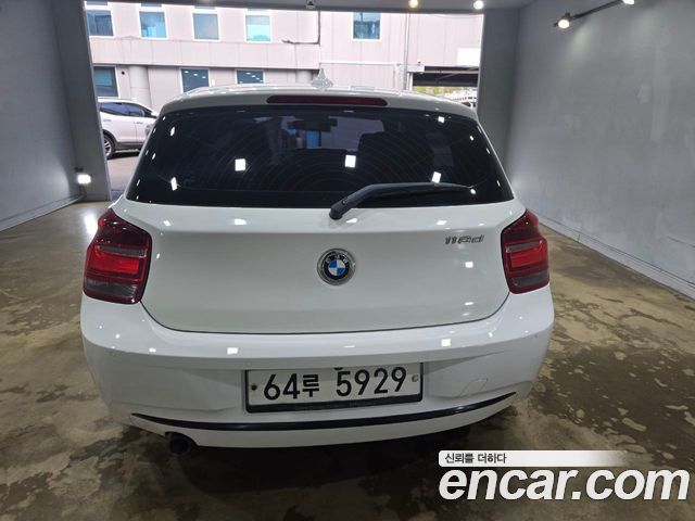 BMW 1 Series (F20) 118d Sport 5Door 2015 — фото 4