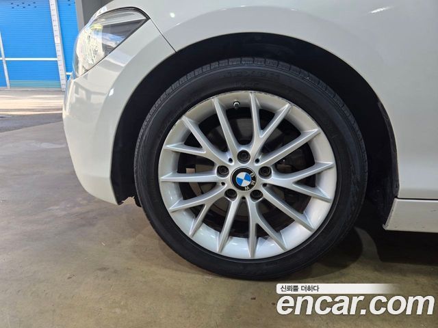 BMW 1 Series (F20) 118d Sport 5Door 2015 — фото 7