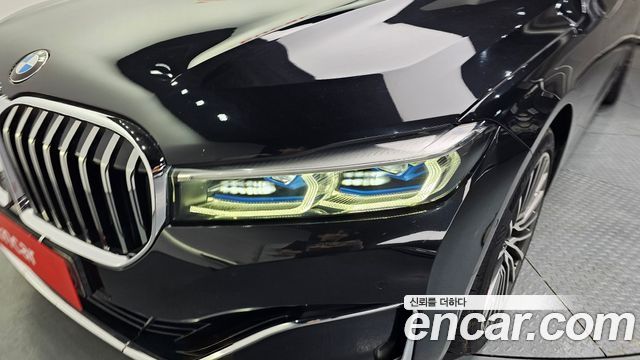 BMW 7 Series (G11) 740Li xDrive Design Pure Excellence 2021 — фото 28