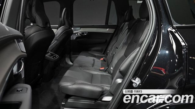 Volvo XC90 (II) B6 Black Edition 2026 — фото 12