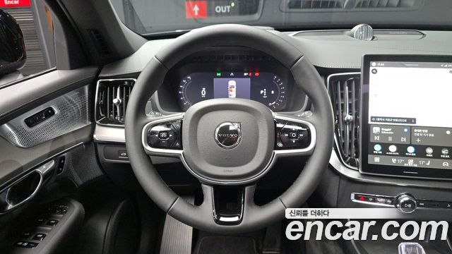 Volvo XC90 (II) B6 Black Edition 2026 — фото 13