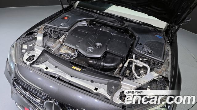 Mercedes-Benz E-Class (W213) E220d 4MATIC AMG Line 2021 — фото 6