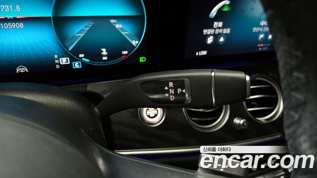 Mercedes-Benz E-Class (W213) E220d 4MATIC AMG Line 2021 — фото 9