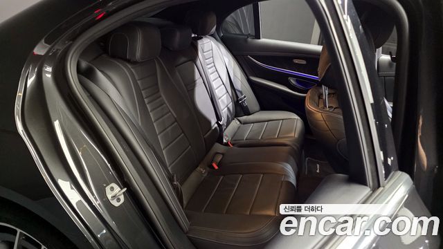 Mercedes-Benz E-Class (W213) E220d 4MATIC AMG Line 2021 — фото 12