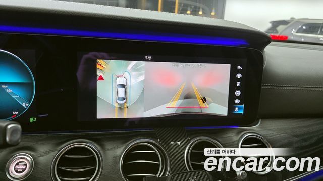 Mercedes-Benz E-Class (W213) E220d 4MATIC AMG Line 2021 — фото 15