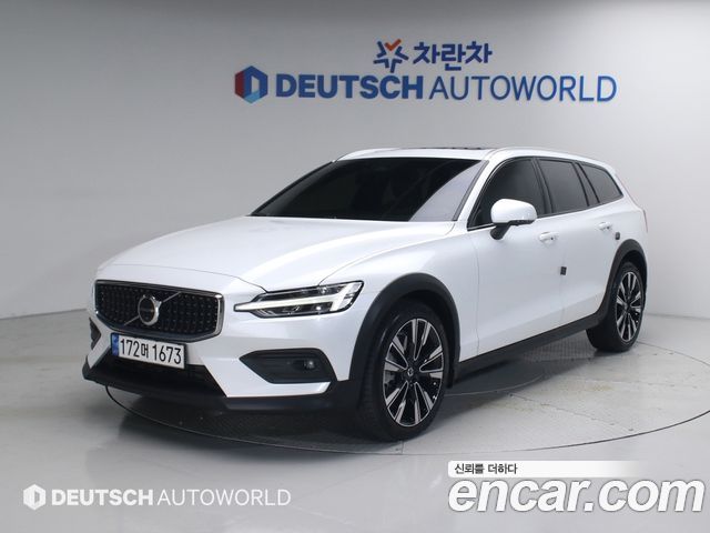 Volvo V60 Cross Country (II) B5 Ultimate AWD