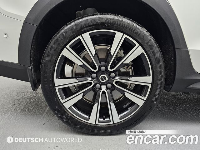 Volvo V60 Cross Country (II) B5 Ultimate AWD 2023 — фото 5
