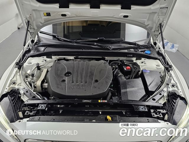 Volvo V60 Cross Country (II) B5 Ultimate AWD 2023 — фото 6