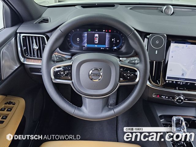 Volvo V60 Cross Country (II) B5 Ultimate AWD 2023 — фото 17