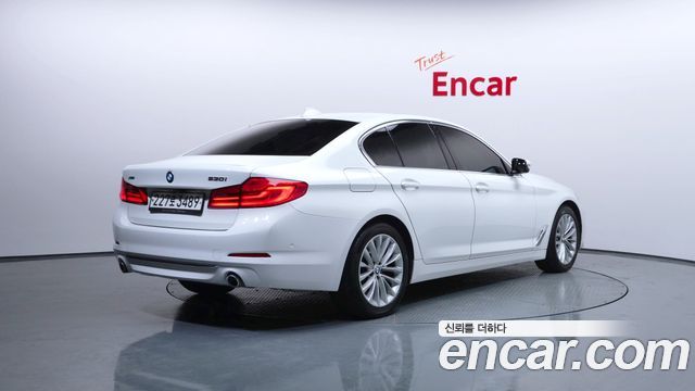 BMW 5 Series (G30) 530i xDrive Luxury Plus 2019 — фото 2