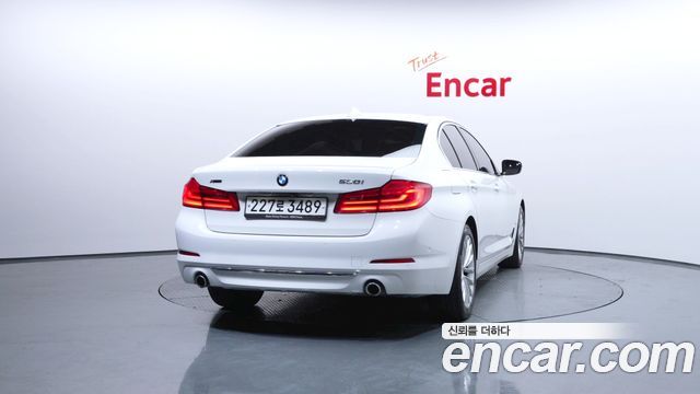 BMW 5 Series (G30) 530i xDrive Luxury Plus 2019 — фото 4