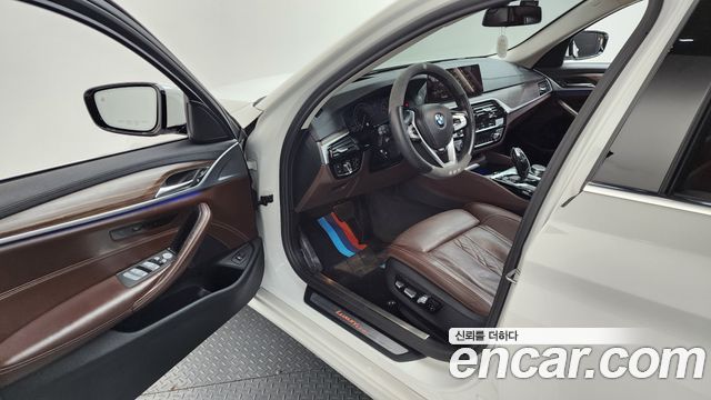 BMW 5 Series (G30) 530i xDrive Luxury Plus 2019 — фото 10