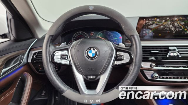 BMW 5 Series (G30) 530i xDrive Luxury Plus 2019 — фото 17
