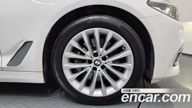 BMW 5 Series (G30) 530i xDrive Luxury Plus 2019 — фото 27