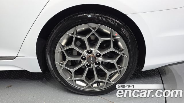 Genesis G80 3.3 GDI AWD Premium Luxury 2019 — фото 5
