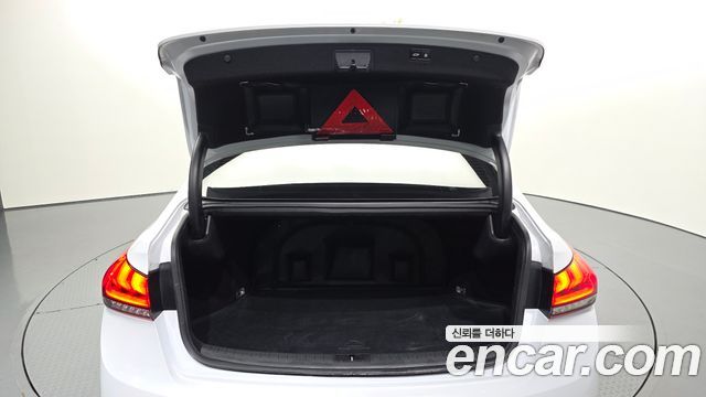 Genesis G80 3.3 GDI AWD Premium Luxury 2019 — фото 20