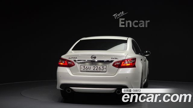 Nissan Altima 2.5 L33 2017 — фото 4