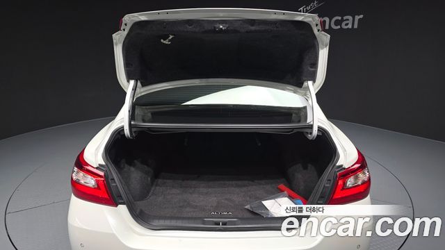 Nissan Altima 2.5 L33 2017 — фото 20