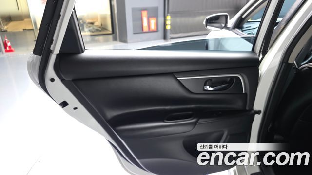 Nissan Altima 2.5 L33 2017 — фото 25