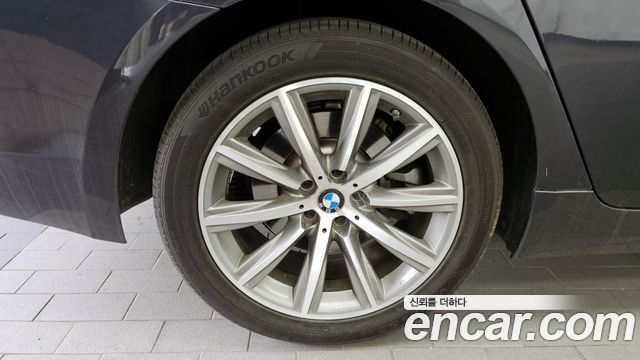 BMW 5 Series (G30) 520i Luxury 2019 — фото 5