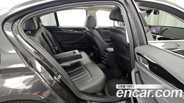 BMW 5 Series (G30) 520i Luxury 2019 — фото 12
