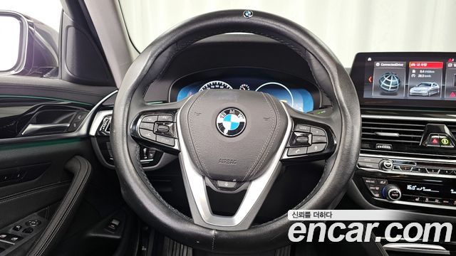 BMW 5 Series (G30) 520i Luxury 2019 — фото 13