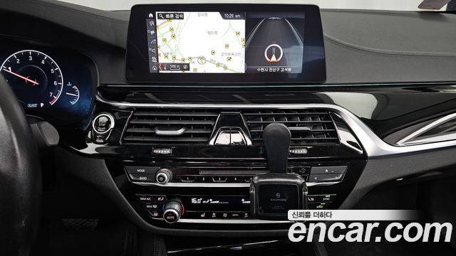 BMW 5 Series (G30) 520i Luxury 2019 — фото 14