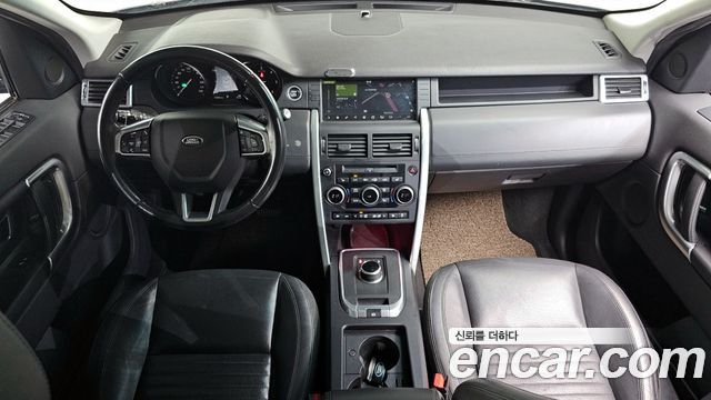 Land Rover Discovery Sport 2.0 TD4 HSE Luxury 2017 — фото 7