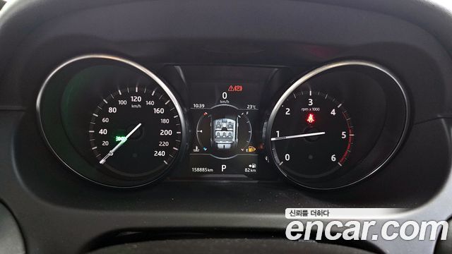 Land Rover Discovery Sport 2.0 TD4 HSE Luxury 2017 — фото 8