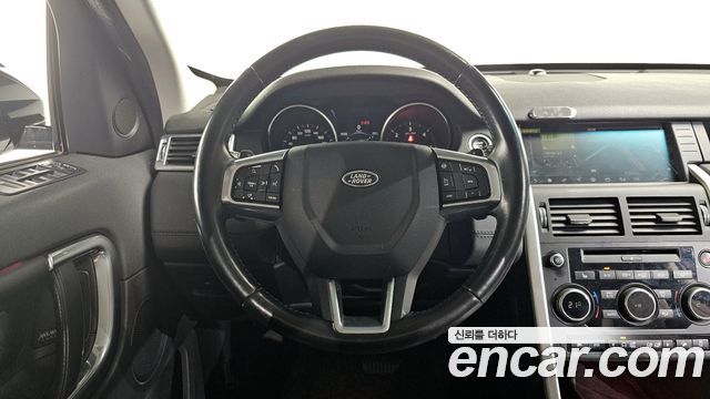 Land Rover Discovery Sport 2.0 TD4 HSE Luxury 2017 — фото 12