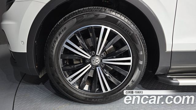 Volkswagen Tiguan (II) 2.0 TDI Prestige 2020 — фото 5