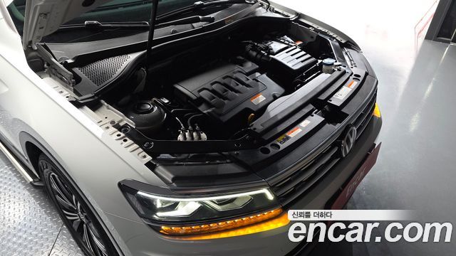 Volkswagen Tiguan (II) 2.0 TDI Prestige 2020 — фото 6