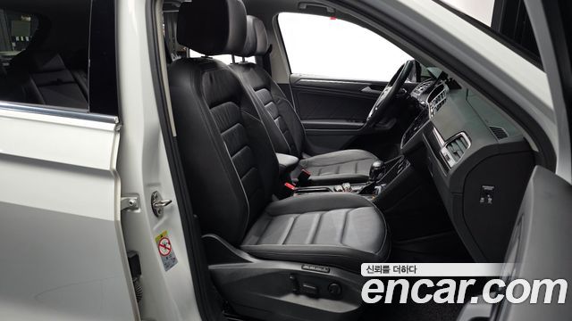 Volkswagen Tiguan (II) 2.0 TDI Prestige 2020 — фото 15