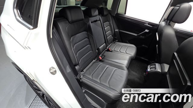 Volkswagen Tiguan (II) 2.0 TDI Prestige 2020 — фото 32