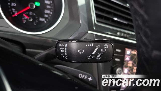 Volkswagen Tiguan (II) 2.0 TDI Prestige 2020 — фото 33