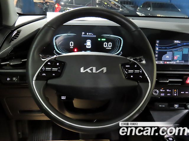 Kia Niro Prestige 2022 — фото 10